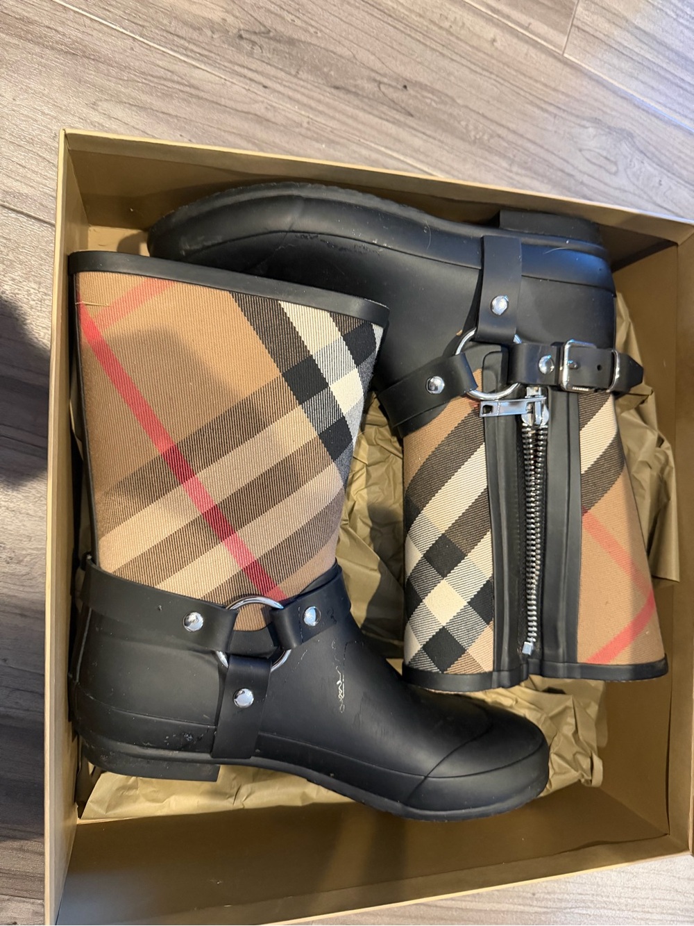 Burberry Tan Check Rain Boots for women size 7.5 - Picture 2 of 7
